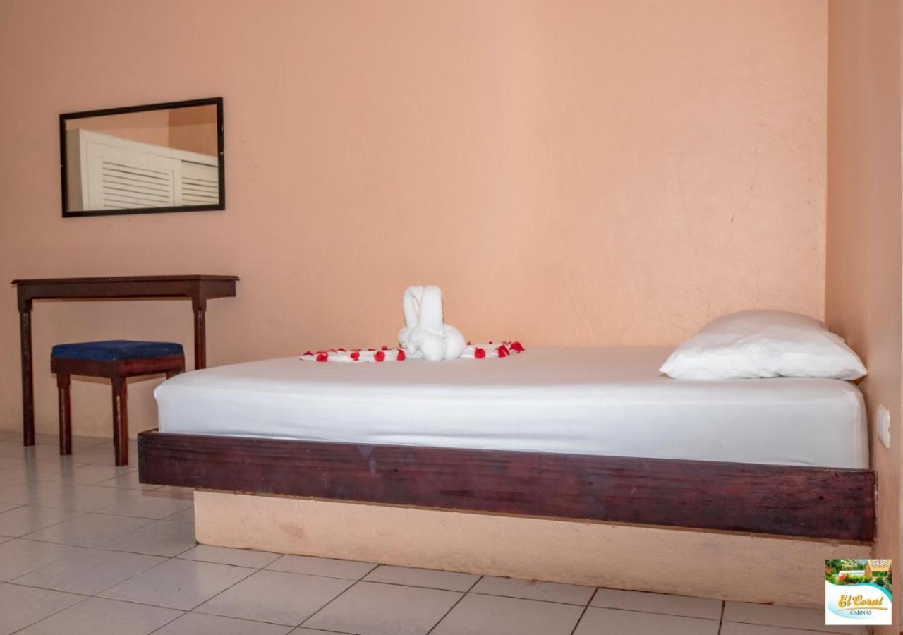 Hotel Y Cabinas El Coral 자코 외부 사진